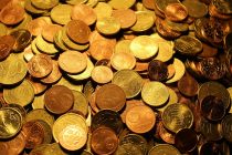 Zöllner finden 18.000 Euro Kleingeld im Auto-Kofferraum