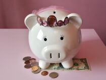 Und das 7-Millionen-Euro-Haus geht an… eine Sechsjährige!