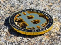 Bitcoin stürzt rasant ab, Steuereinnahmen steigen, Zigaretten werden teurer