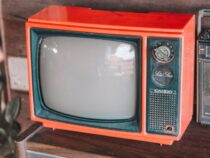 24.000 Euro Schulden im Schnitt, Siemens erhöht Jahresprognose, Supermärkte müssen Elektroschrott annehmen