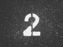 Warum du mindestens zwei ETFs im Portfolio haben solltest