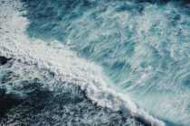 Galeria bestätigt Riesenverlust, Ozeane erwärmen sich immer schneller, Razzia bei der Deutschen Bank