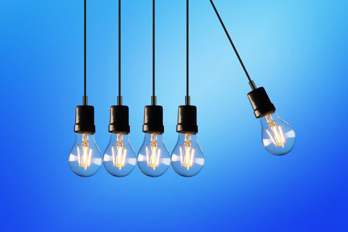 Netzentgelte für Strom sinken 2026 spürbar, Digitalticketing für Events birgt neue Risiken für Verbraucher, Energie Hilfen 2026: Kritik an ungleicher Verteilung