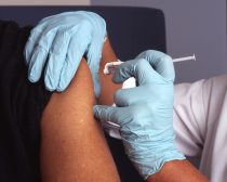 Bundesweiter Warnstreik am Montag, Impfung senkt Long Covid Risiko um 40 Prozent, Dax steckt Zinserhöhungen weg
