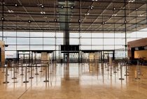 Flughafen BER auf Erfolgskurs, Otto Group rutscht in rote Zahlen, Trübe wirtschaftliche Aussichten für dieses Jahr