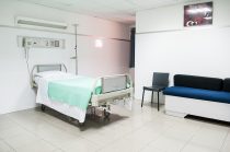 Dax taucht ab, Ein Viertel der Krankenhäuser in Gefahr, Weniger Reiche, weniger Vermögen