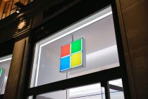 Microsoft-Aktie steigt, Aus für Real-Supermarktkette, Bürokratie belastet Unternehmen immer mehr