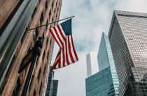 US-Inflation steigt wieder, Zahl deutscher Aktionäre sinkt, Mehr Arbeitslosengeld?