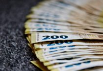 Anstieg der Insolvenzzahlen?, Dax mit Erholungsversuch, Inflationsrate unter 2-Prozent-Marke