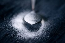 TUI mit höheren Gewinn, Mangel an Aufträgen unter Selbständigen, Weniger Zuckerkonsum