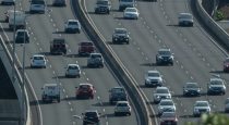 Elektroauto-Absatz steigt in Deutschland kräftig, Dax mit Gewinnen, Stau auf deutschen Autobahnen