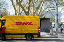 Deutsche Post streicht 8000 Stellen, Lufthansa mit Gewinneinbruch, Dax mit Rekordrallye