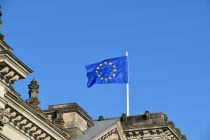 Die europäischen Börsen starten leicht positiv in die neue Woche